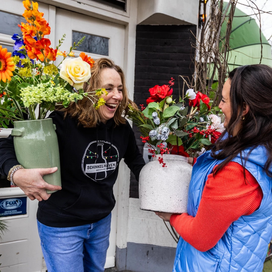 Topdrukte in januari - hulp gezocht- vacature Reflower Allround Bloemenbieb Medewerker