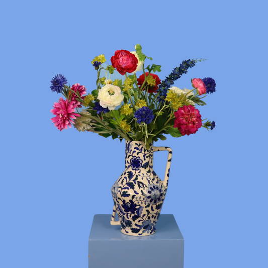 Kunstboeket Froukje in Return to Sender vaas, maat L – Reflower