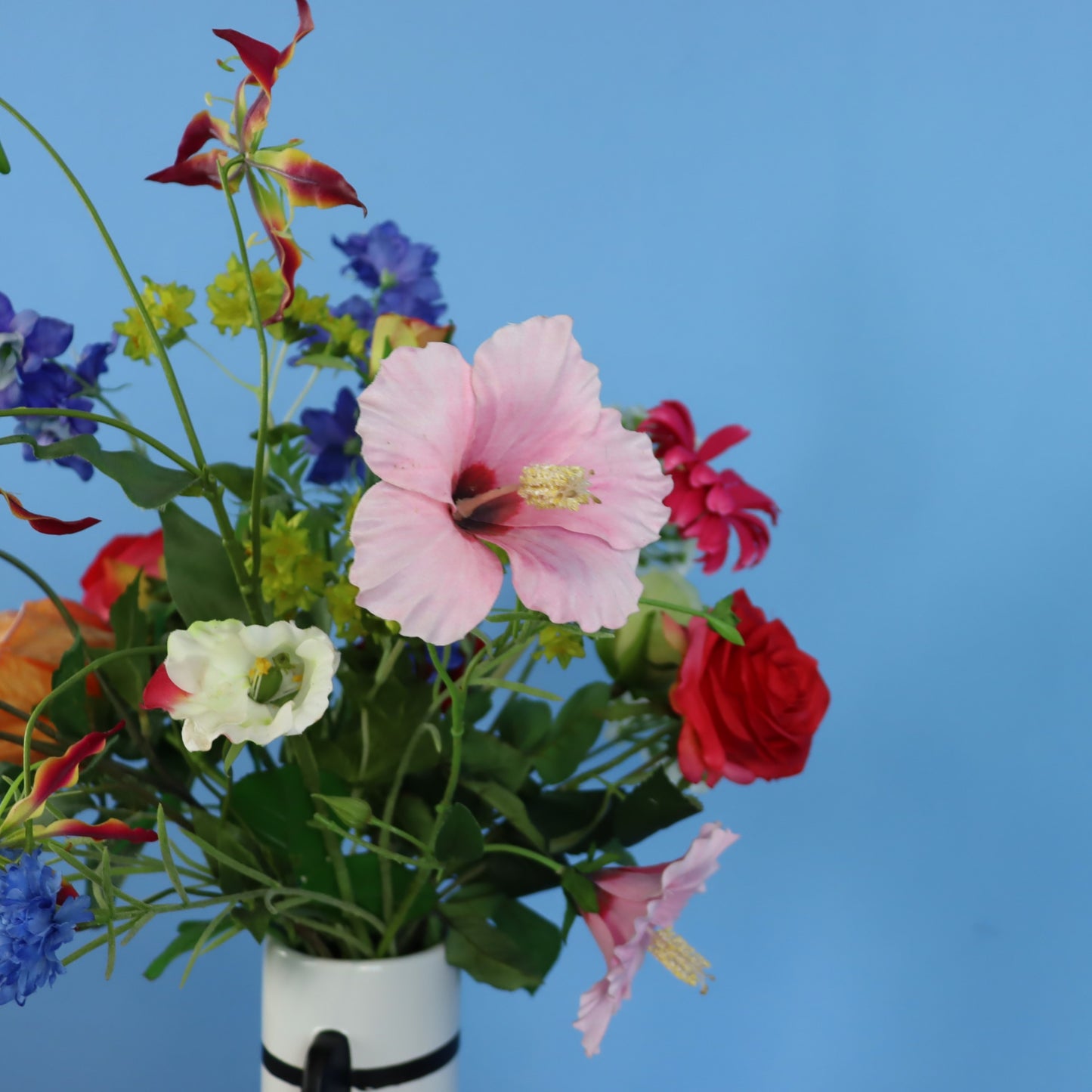 Kunstboeket Fay in Kersten vaas, maat M – Reflower