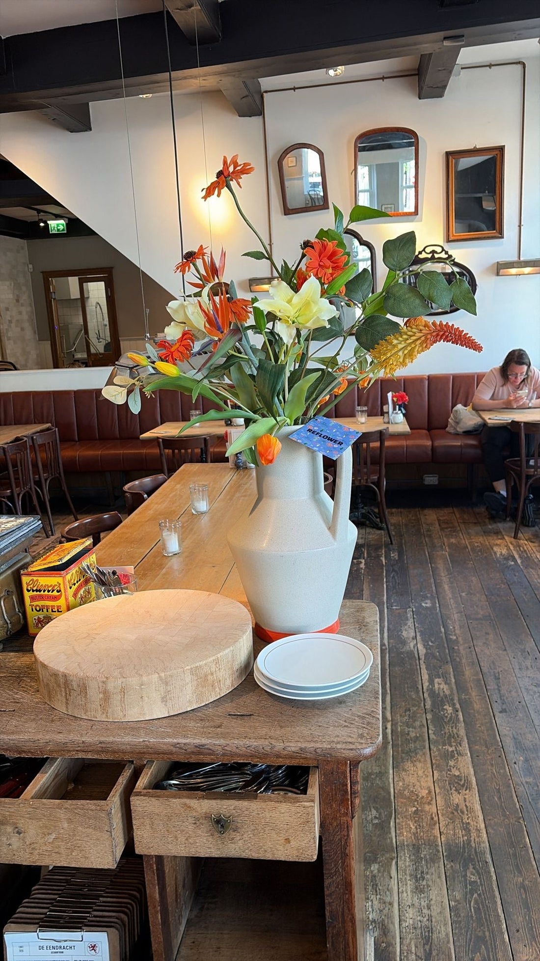 Kunstbloemen voor meerdere vestigingen: zo pakken we het aan