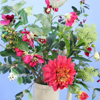 Kunstboeket Evy in lichtgroene Return to Sender kanvaas met oor, maat XL – Reflower, abonnement op kunstbloemen