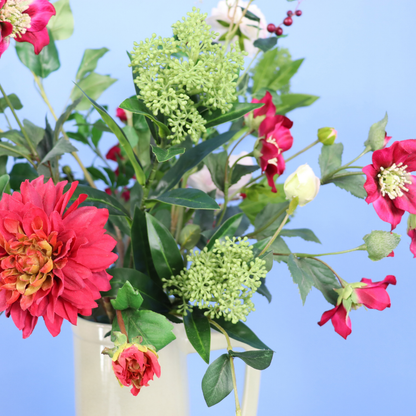 Kunstboeket Evy in lichtgroene Return to Sender kanvaas met oor, maat XL – Reflower, abonnement op kunstbloemen