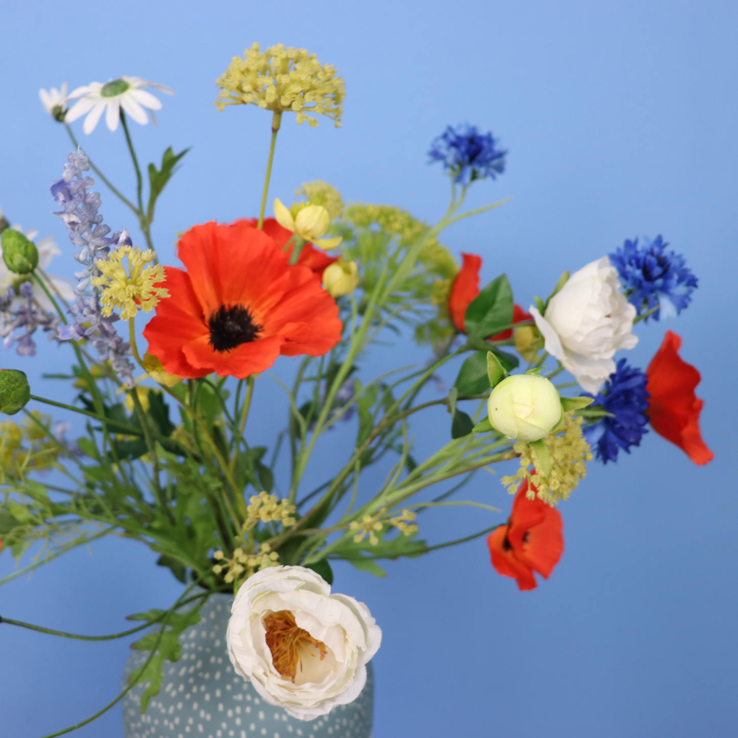 M - Tycho | Studio Harm & Elke vaas met kunstbloemen | Medium