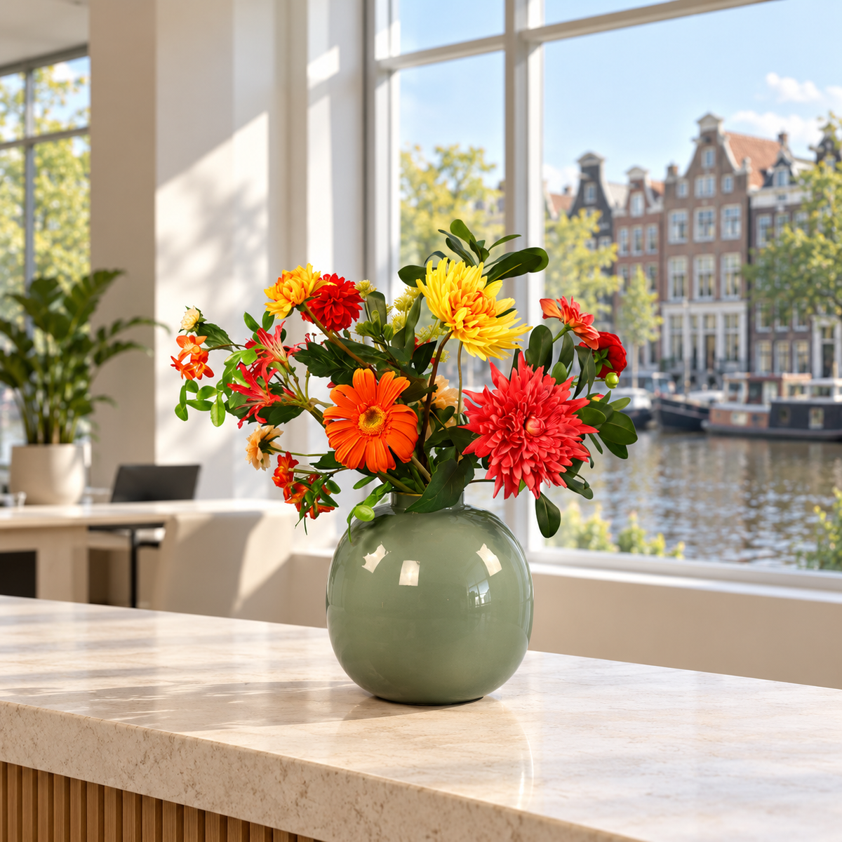 M - Liona | Pip Studio vaas met kunstbloemen | Medium