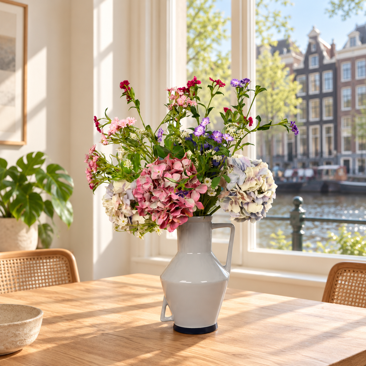 L - Reza | Return to Sender vaas met kunstbloemen | Large