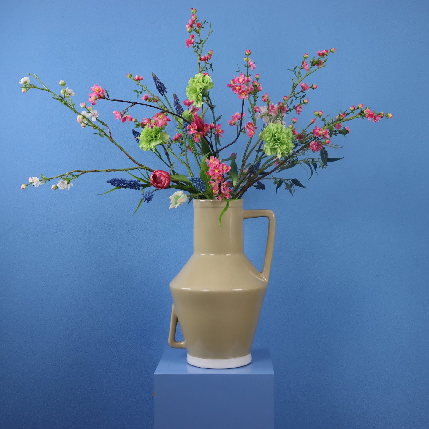 XL - Pascalle | Return to Sender vaas met kunstbloemen | XL