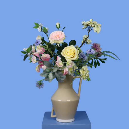 M - Cami  - Return to Sender vaas met kunstbloemen | Medium
